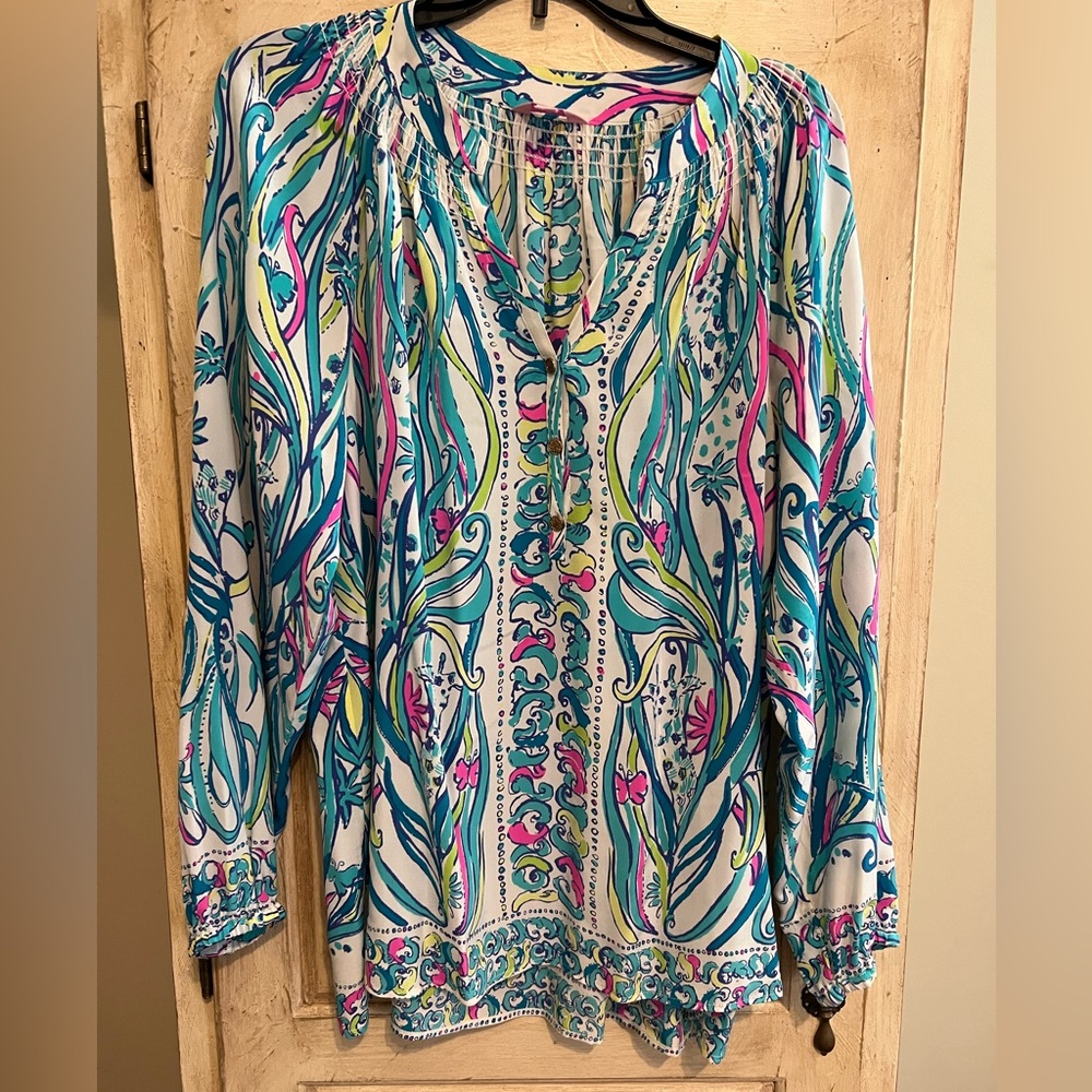 COPY - Elsa Lilly Pulitzer Blouse.  Size XLarge